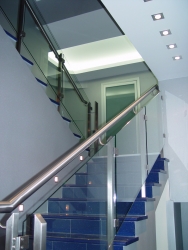 Железобетонная лестница для офиса